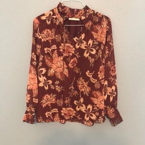 Never worn, w/o tags, women’s shirt